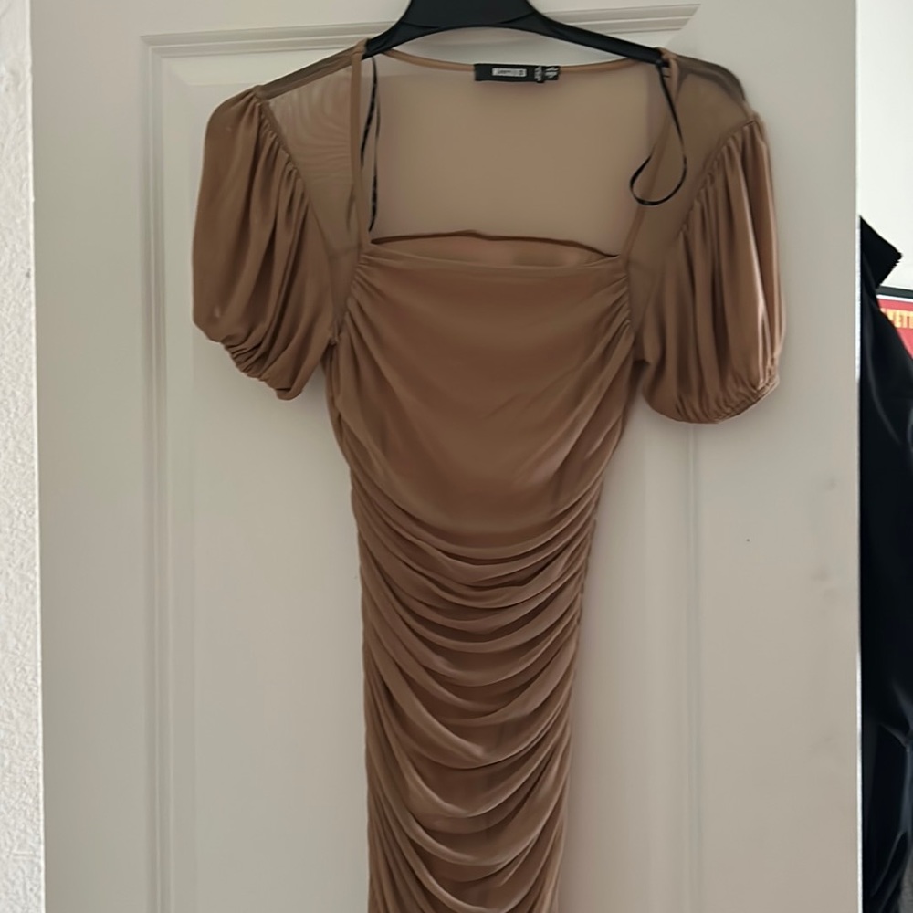 Tan dress from Misguided! Women’s Small, Size 4!
